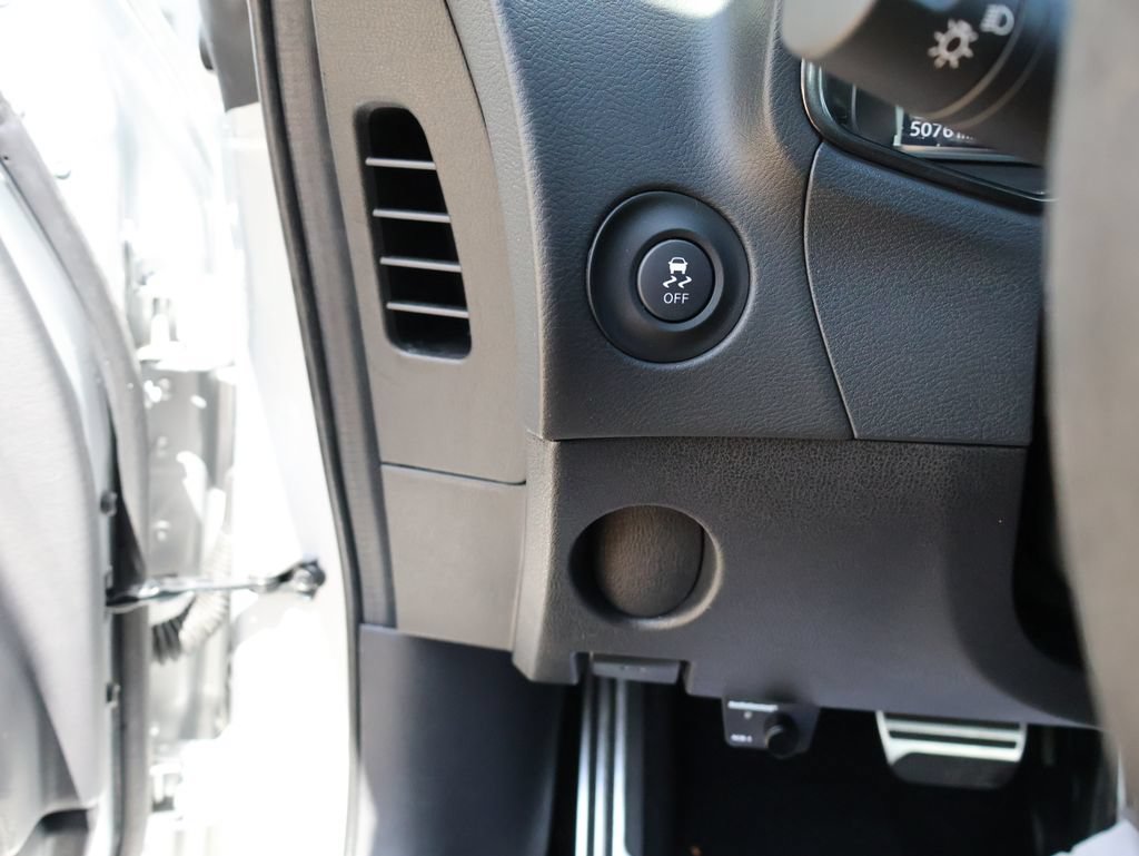 Used 2025 Nissan Z NISMO w/ Floor Mat Package RWD image 50