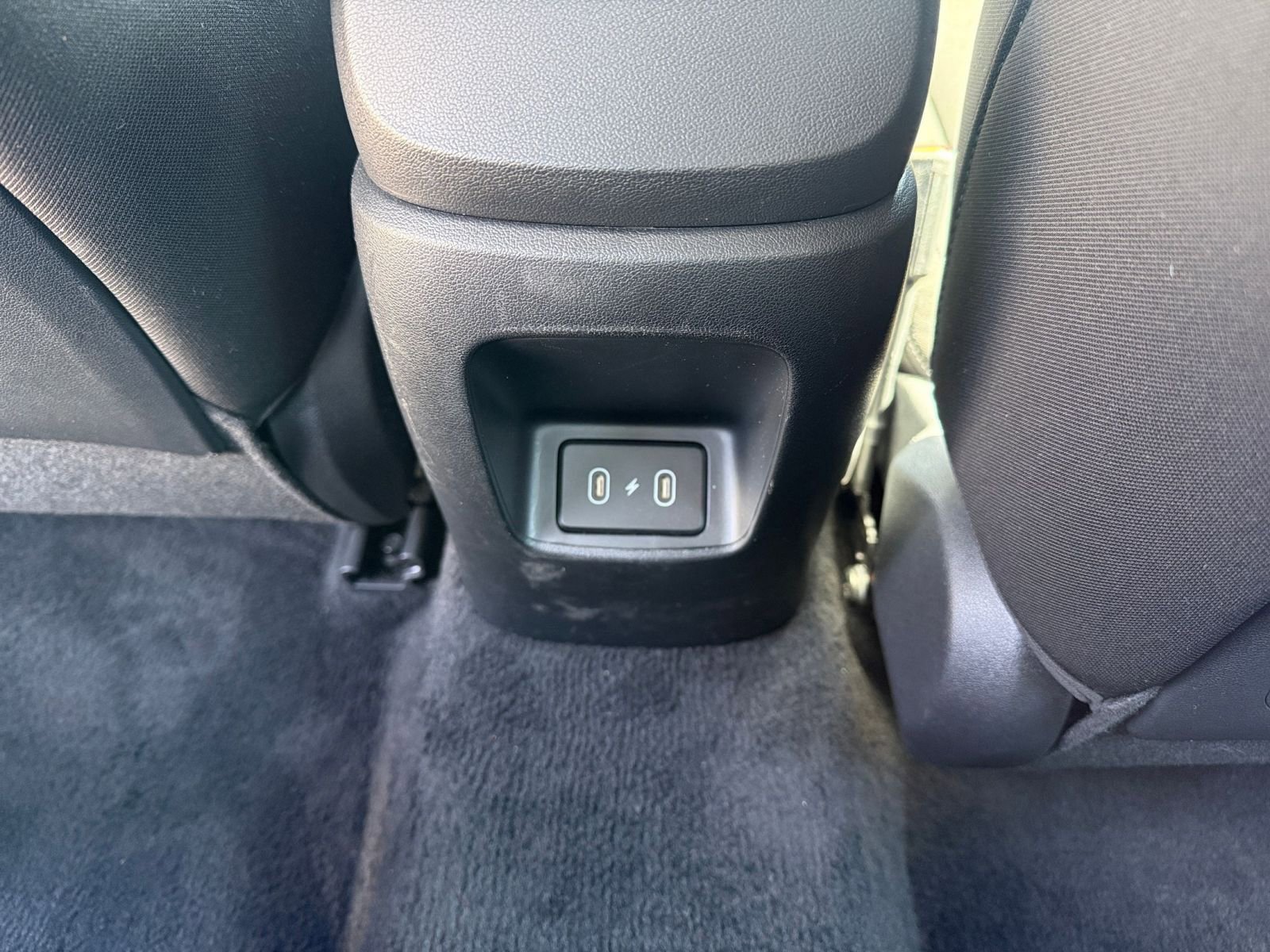 Used 2025 Hyundai Elantra SEL image 23