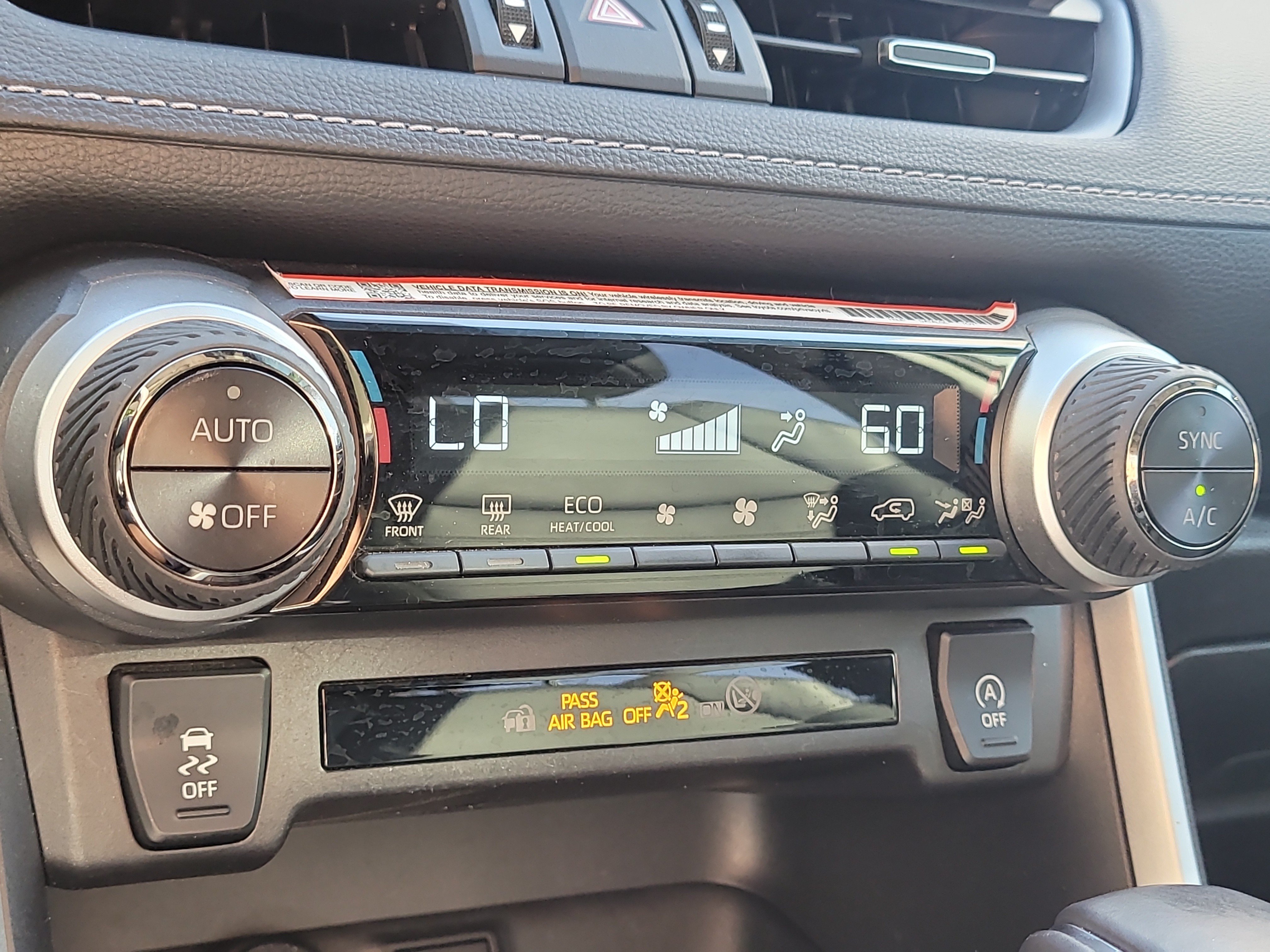 Certified 2025 Toyota RAV4 XLE Premium AWD/4WD image 27