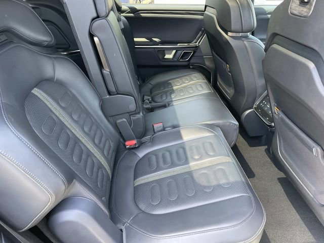 Used 2022 Rivian R1S Launch Edition AWD/4WD image 35