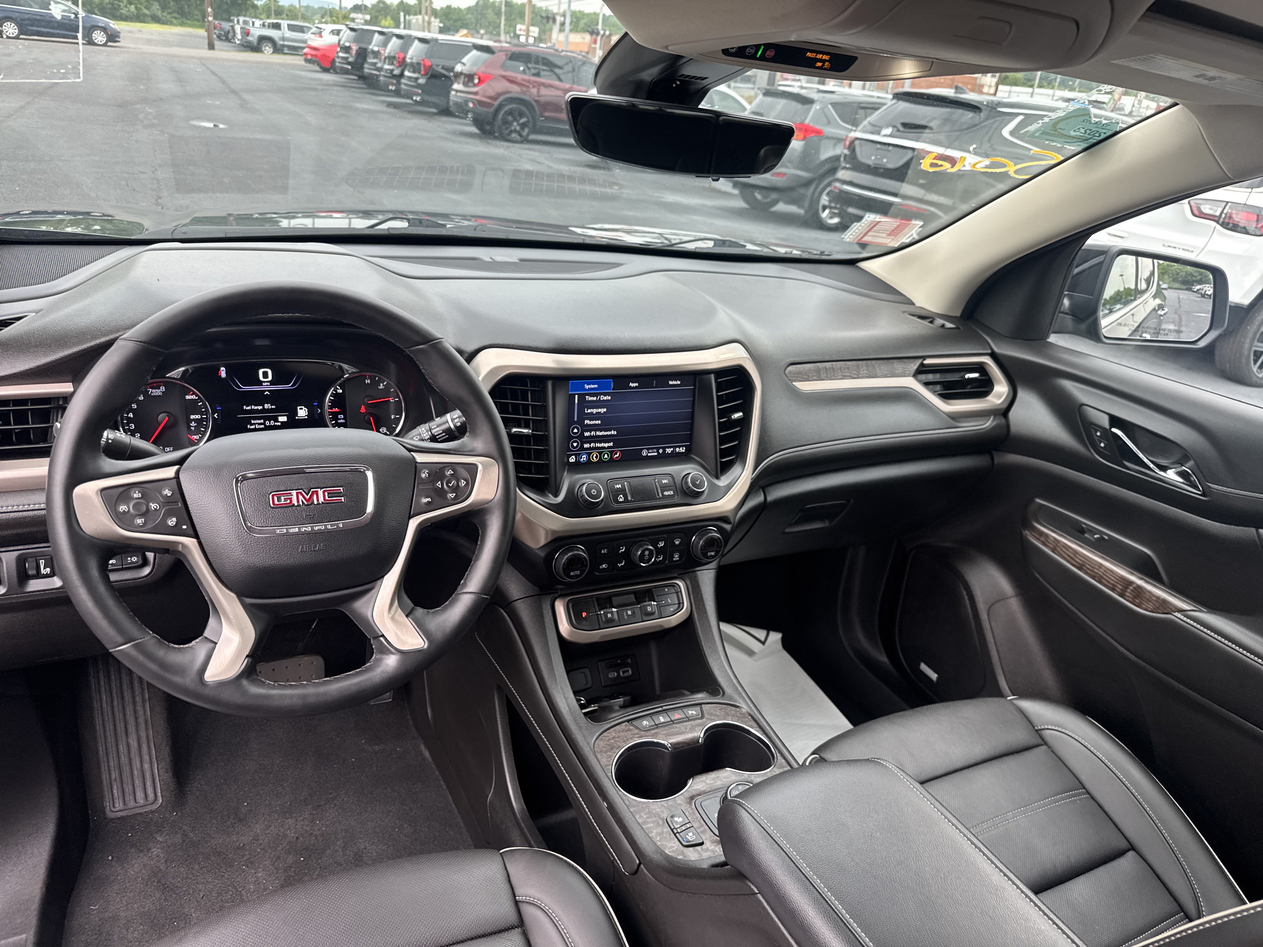 Used 2023 GMC Acadia Denali w/ Denali Ultimate Package AWD/4WD image 15