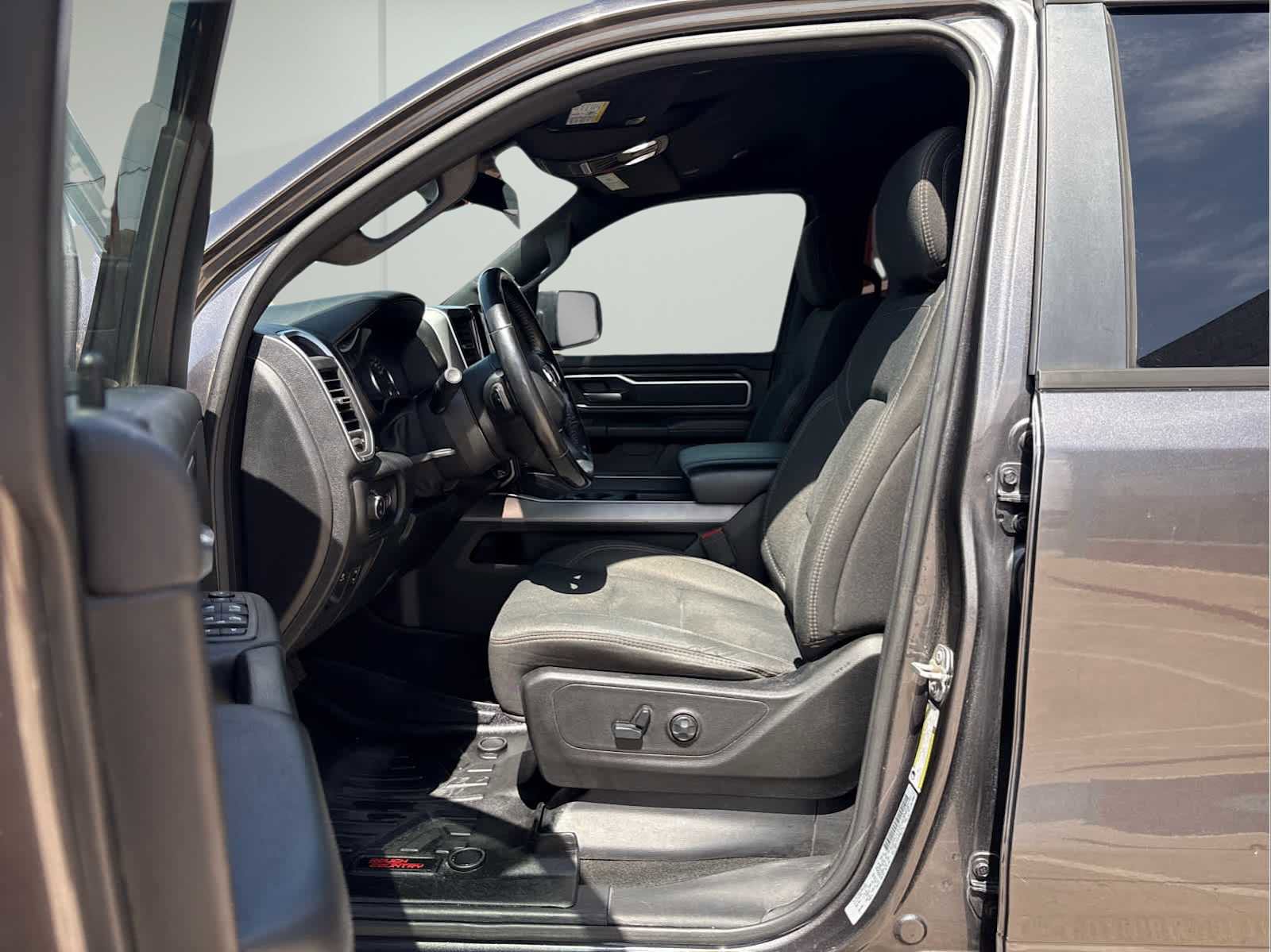 Used 2020 RAM 1500 Big Horn image 10