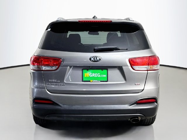 Used 2017 Kia Sorento FWD image 8