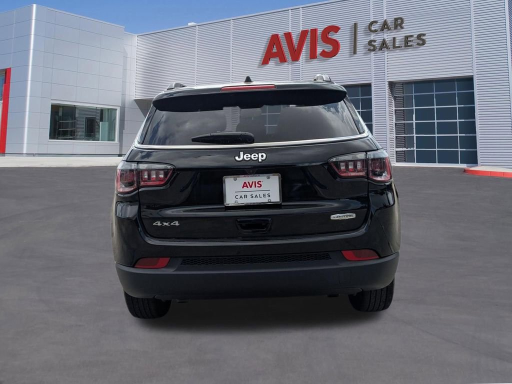 Used 2025 Jeep Compass Latitude w/ Sun & Sound Group image 7