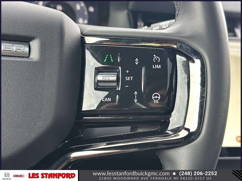Used 2025 Land Rover Range Rover Evoque S AWD/4WD image 24