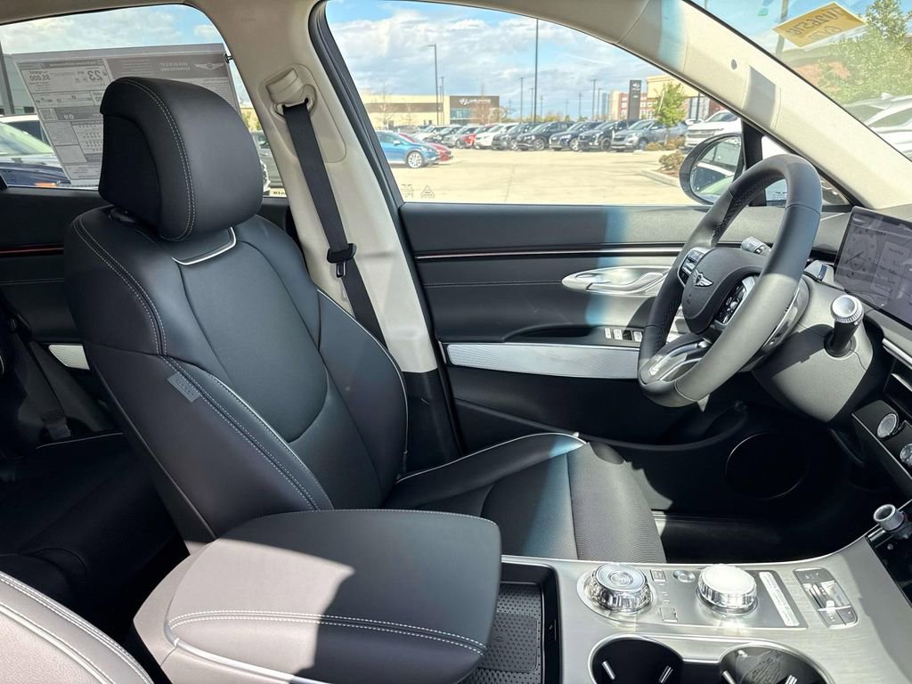 New 2026 Genesis GV70 2.5T Advanced image 11