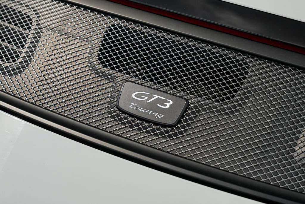 Certified 2018 Porsche 911 GT3 RWD image 16