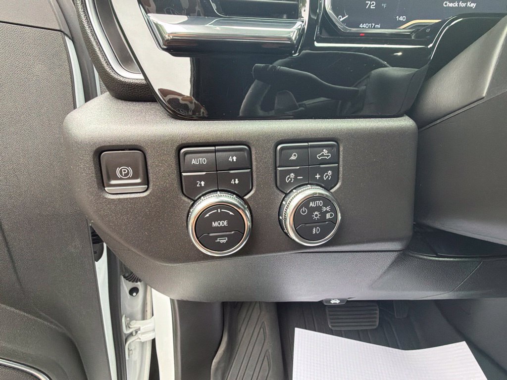 Used 2023 GMC Sierra 1500 SLT w/ SLT Premium Package AWD/4WD image 20