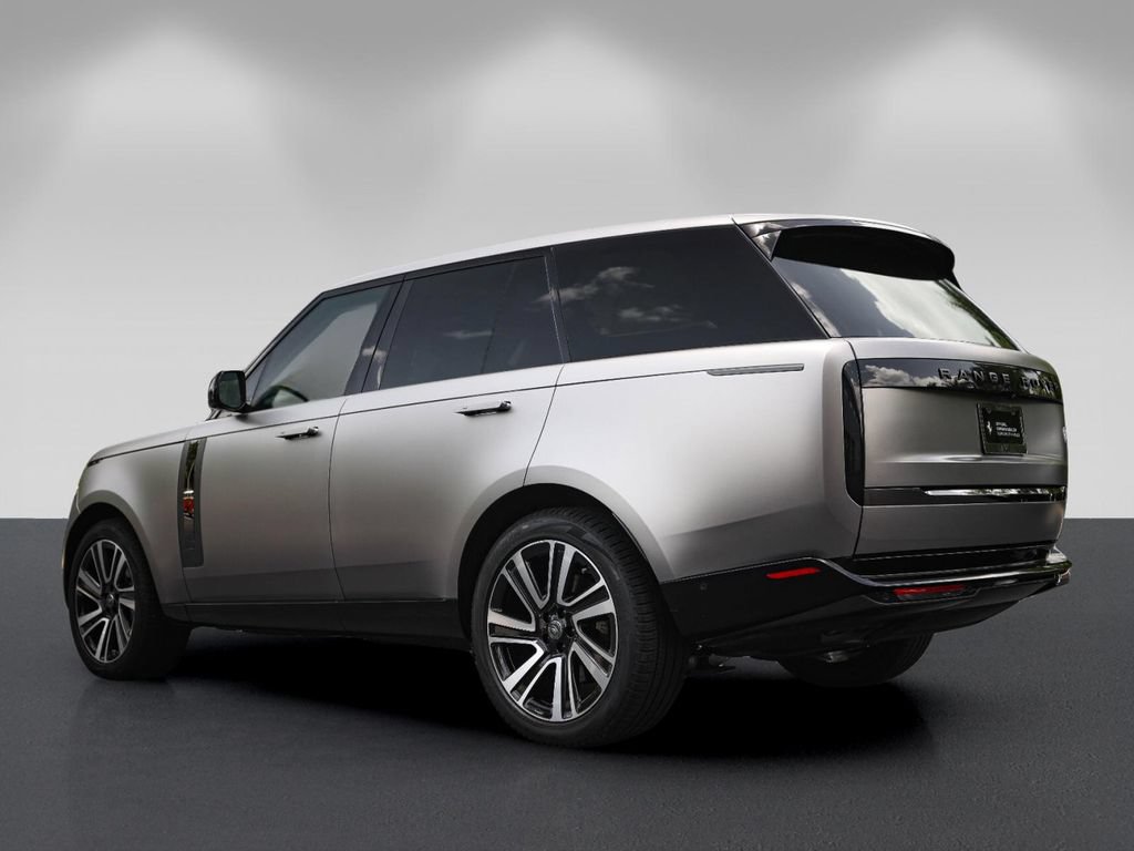 Used 2023 Land Rover Range Rover SV AWD/4WD image 5