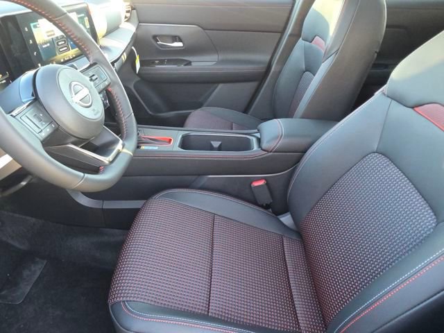 New 2026 Nissan Kicks SR w/ SR Premium Package image 28
