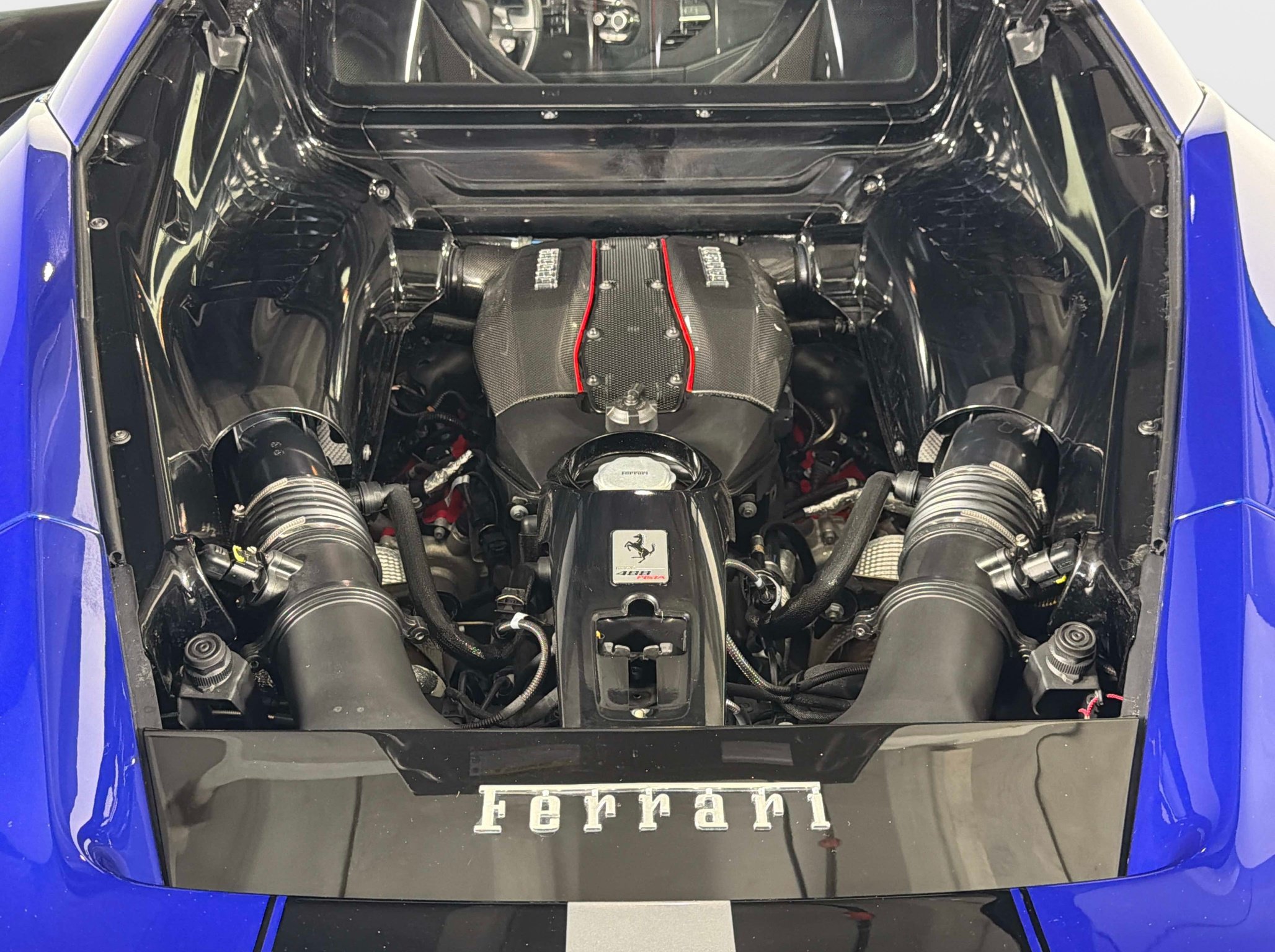 Used 2020 Ferrari 488 Pista Coupe RWD image 13