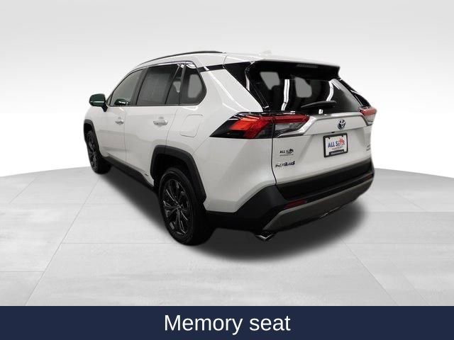 Used 2022 Toyota RAV4 Limited image 6