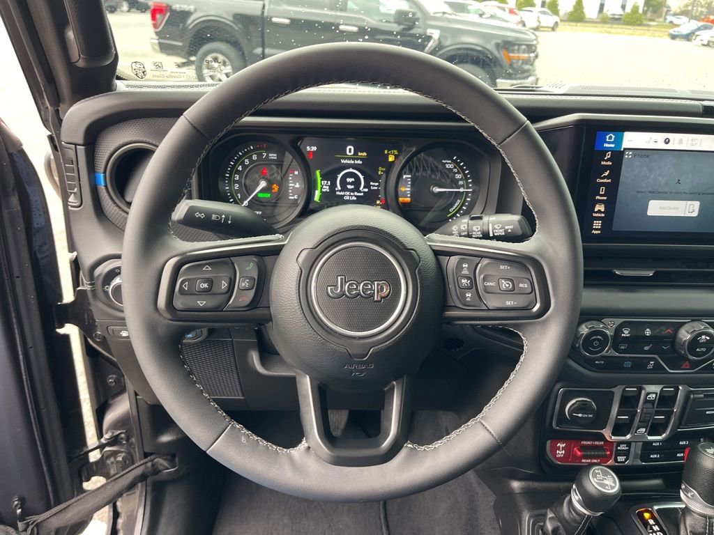 Certified 2025 Jeep Wrangler Unlimited Rubicon 4xe w/ Safety Group image 15