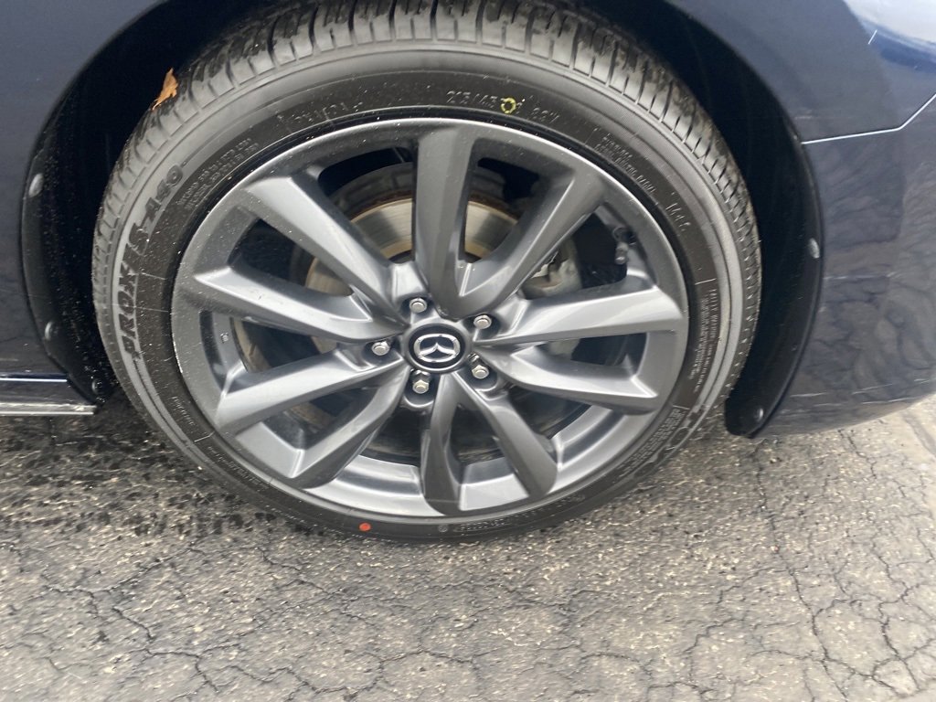 Used 2019 MAZDA MAZDA3 Hatchback image 24