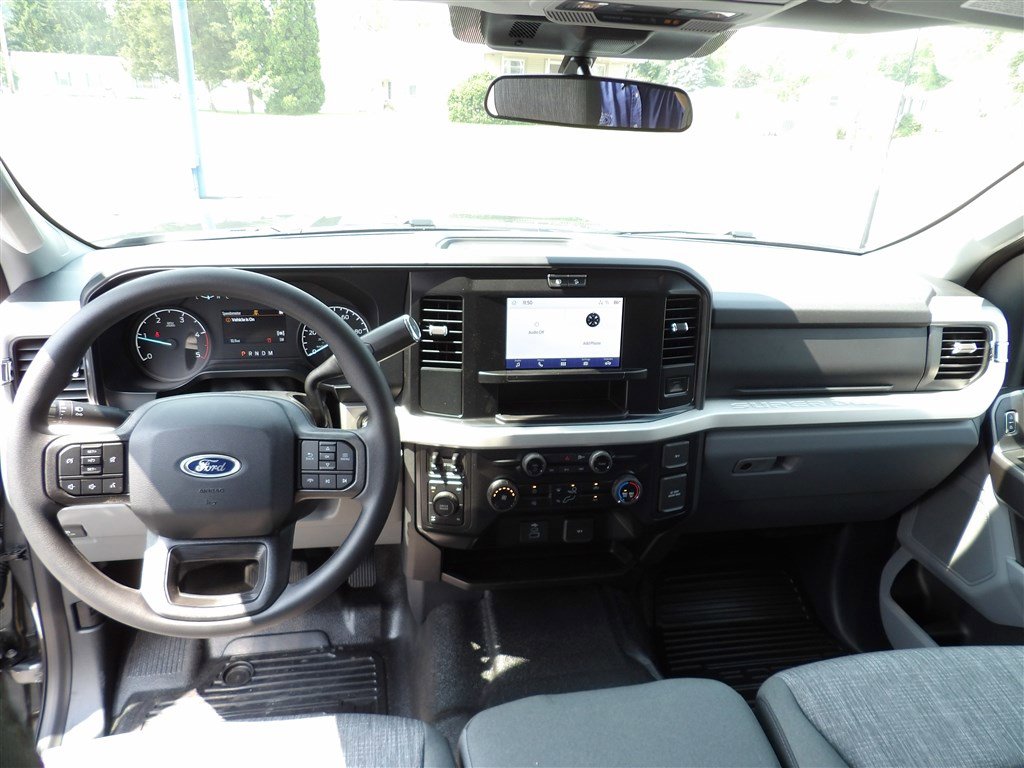 New 2025 Ford F350 XLT w/ FX4 Off-Road Package image 22