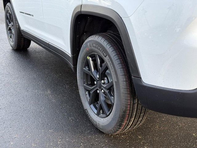 New 2026 Jeep Grand Cherokee Altitude image 2