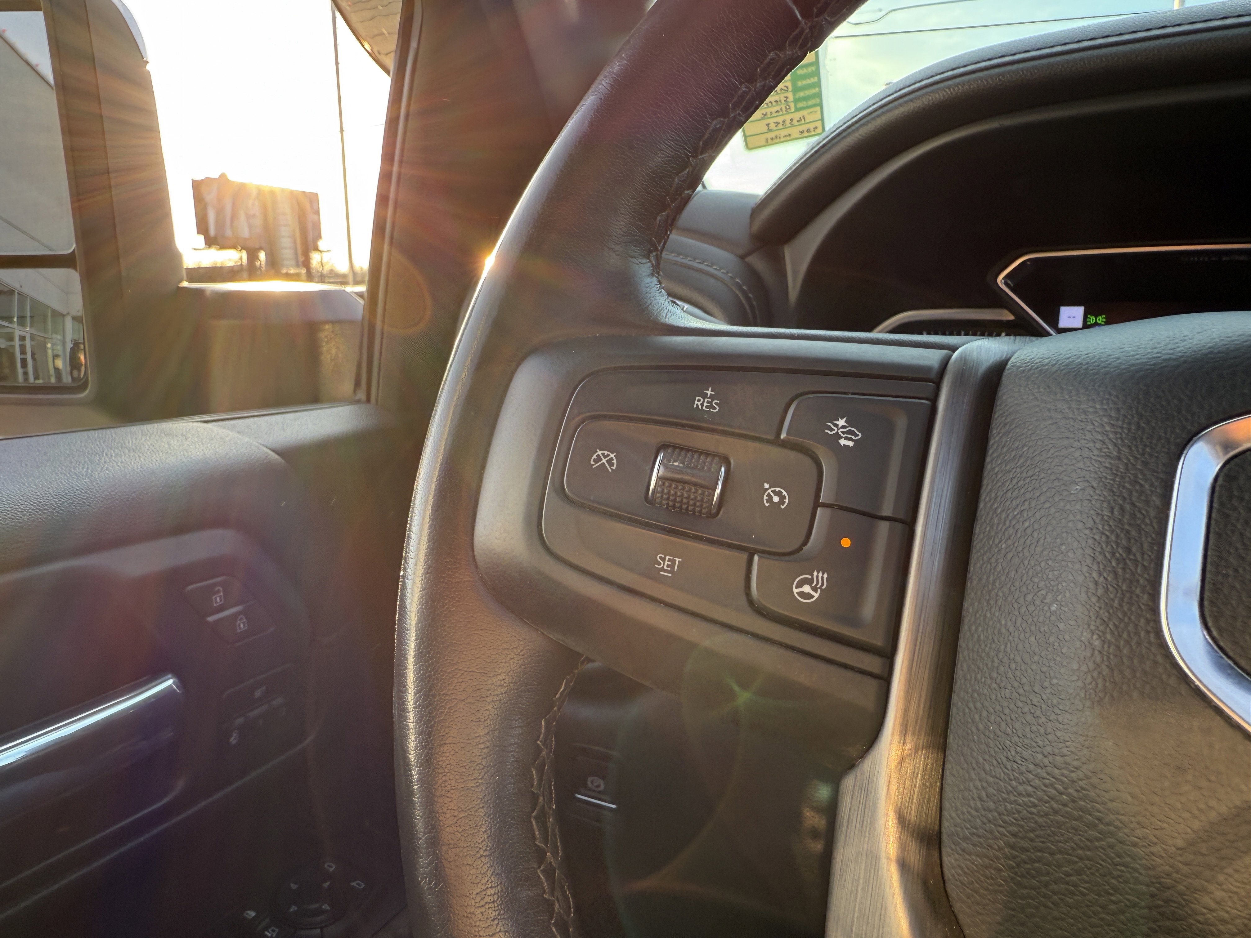 Used 2021 GMC Sierra 2500 Denali w/ Denali Black Diamond Edition image 16