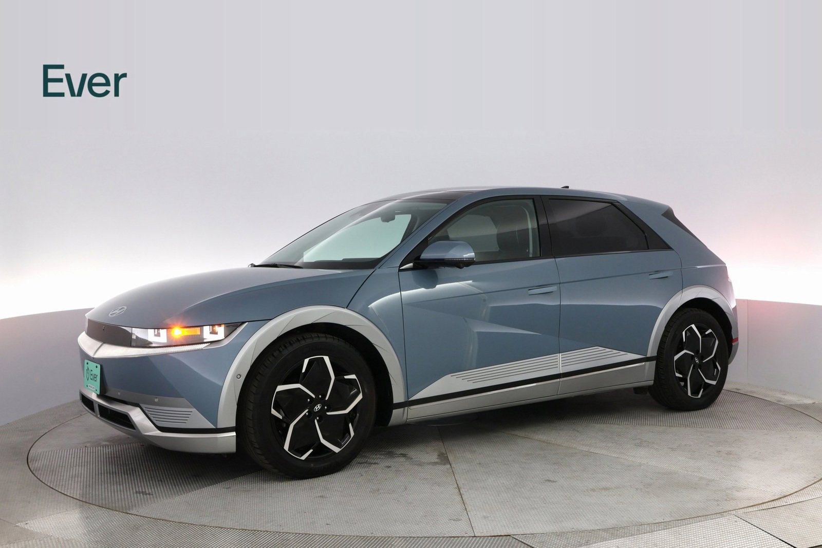 Used 2024 Hyundai Ioniq 5 Limited image 15