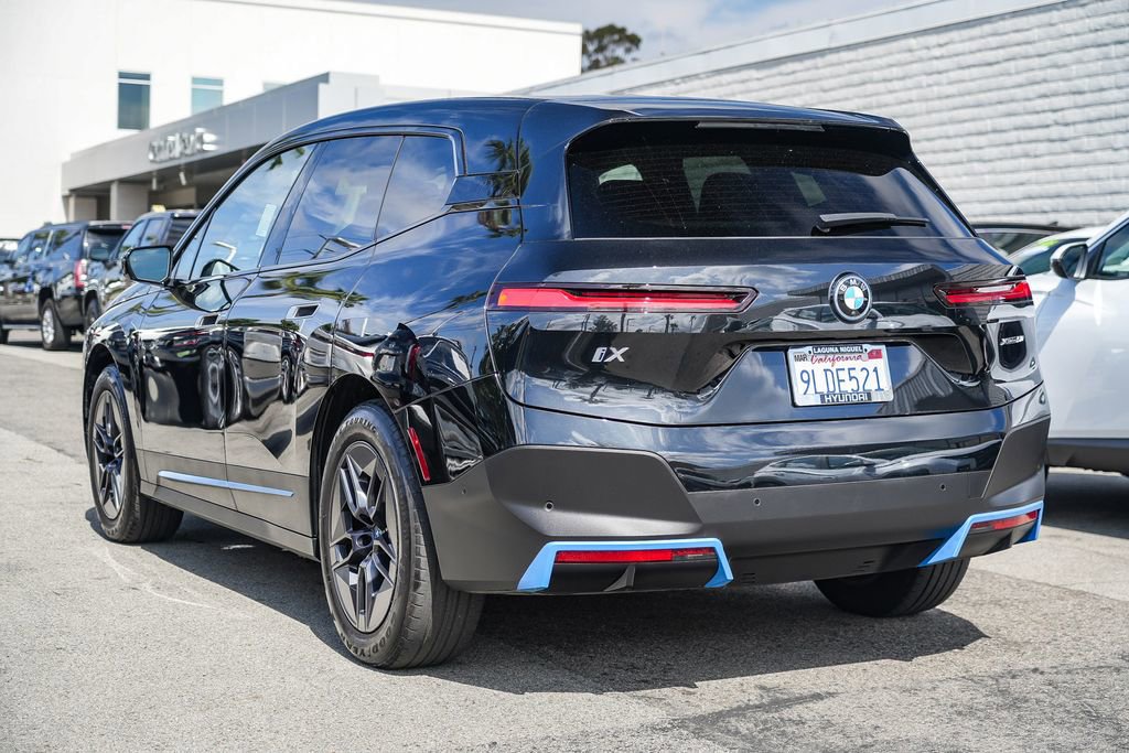 Used 2024 BMW iX xDrive50 image 6