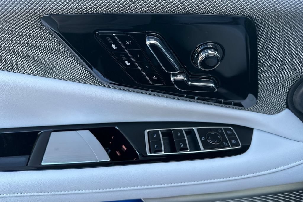 New 2027 Cadillac Optiq Luxury RWD image 10