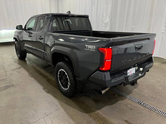 Certified 2024 Toyota Tacoma TRD Off-Road AWD/4WD image 6