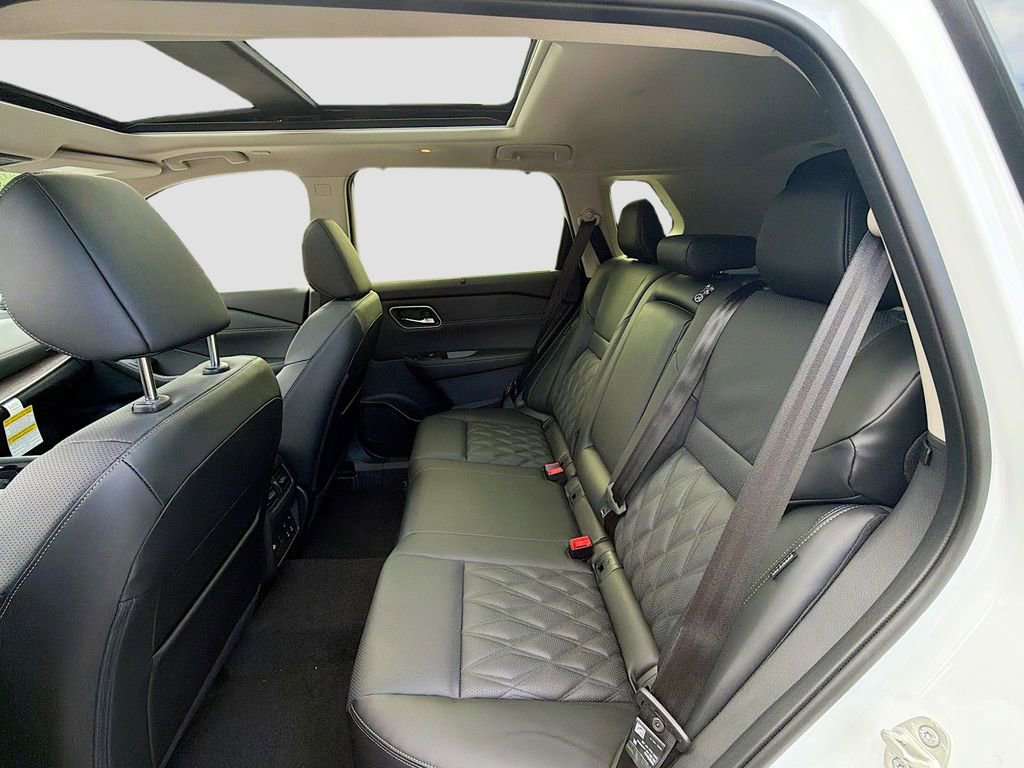 New 2026 Nissan Rogue Platinum image 27