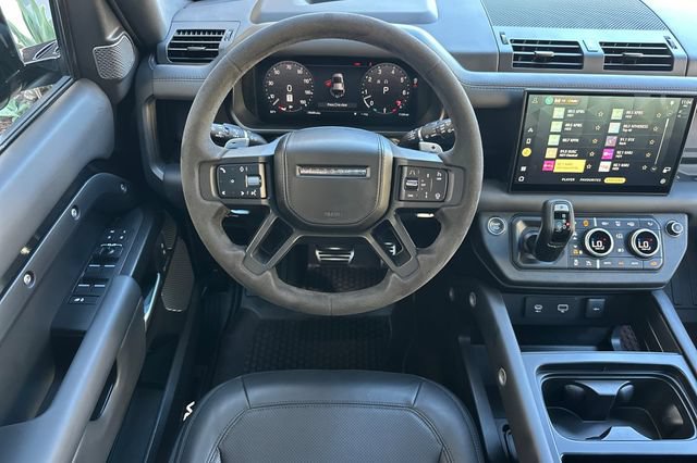Used 2023 Land Rover Defender 110 V8 AWD/4WD image 13