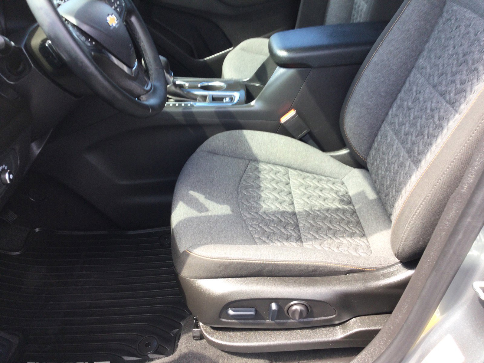 Used 2024 Chevrolet Equinox LT AWD/4WD image 14