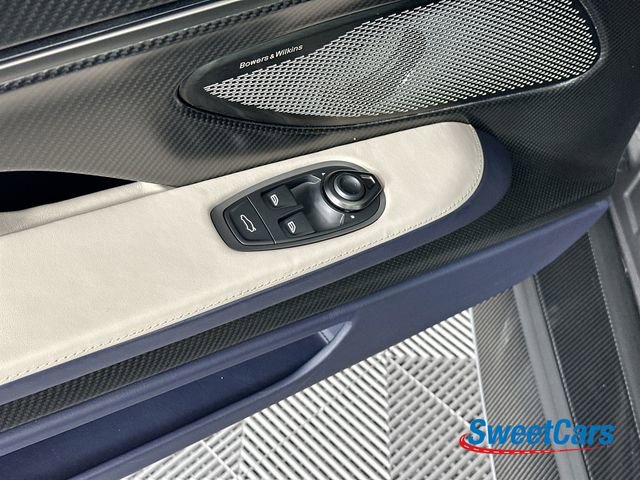 Used 2025 Aston Martin Vanquish image 33