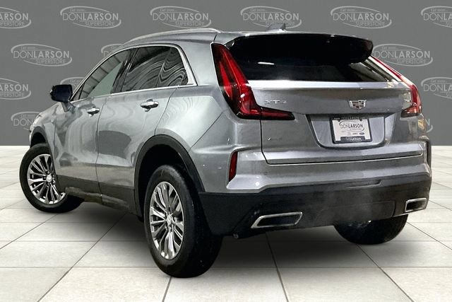 Used 2024 Cadillac XT4 Premium Luxury image 5