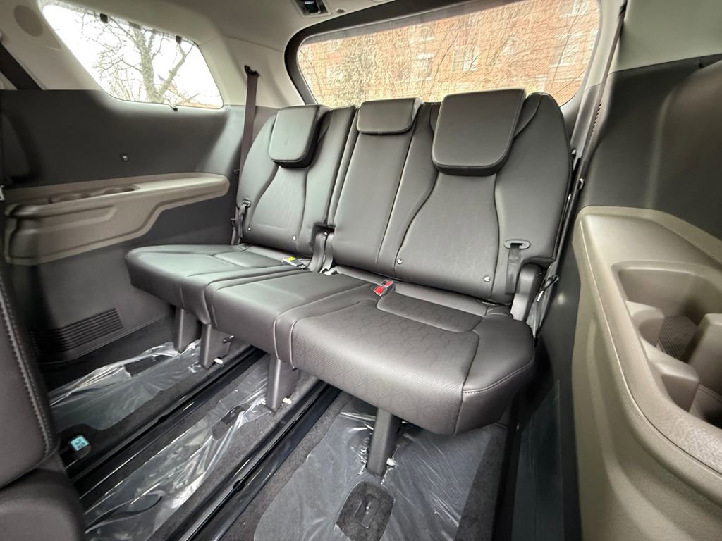 New 2026 Kia Carnival SX FWD image 26