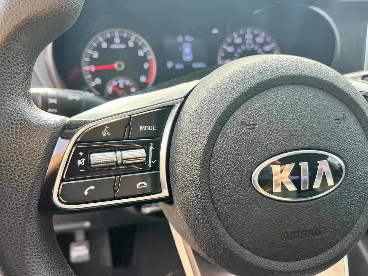 Used 2020 Kia Optima LX image 12