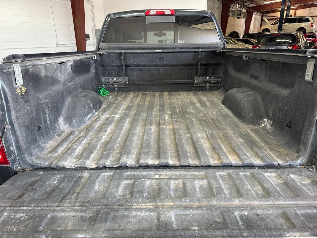 Used 2017 Chevrolet Silverado 1500 LTZ AWD/4WD image 17