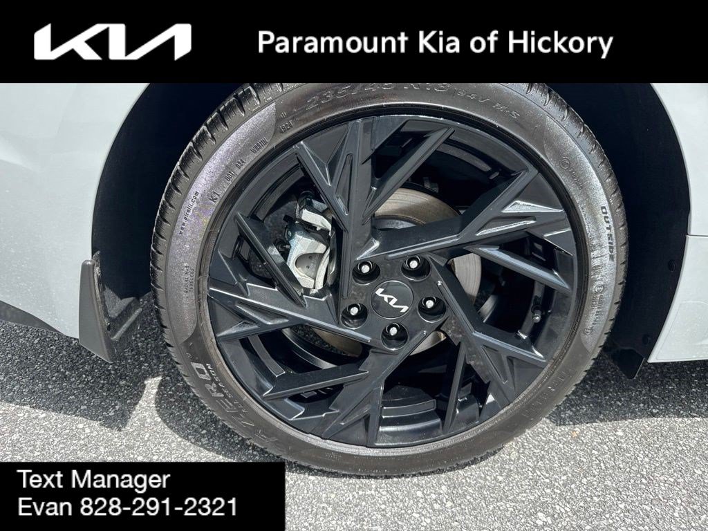 Used 2025 Kia K5 GT-Line w/ GT-Line Premium Package FWD image 9