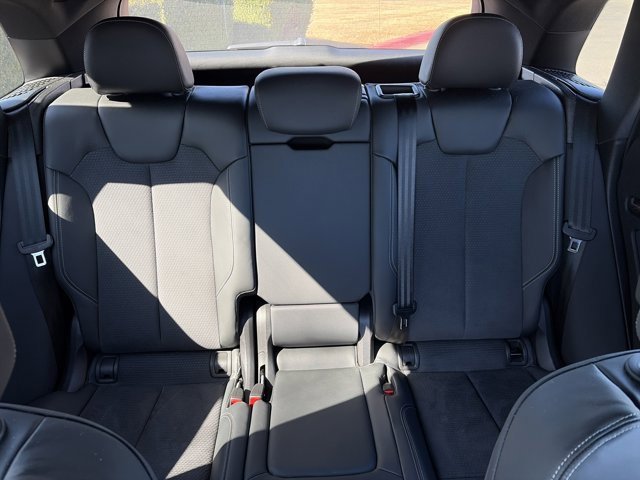 Used 2024 Audi SQ5 Premium image 30