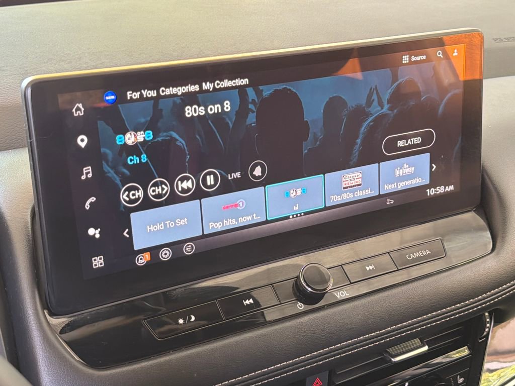 Used 2025 Nissan Rogue SL image 8