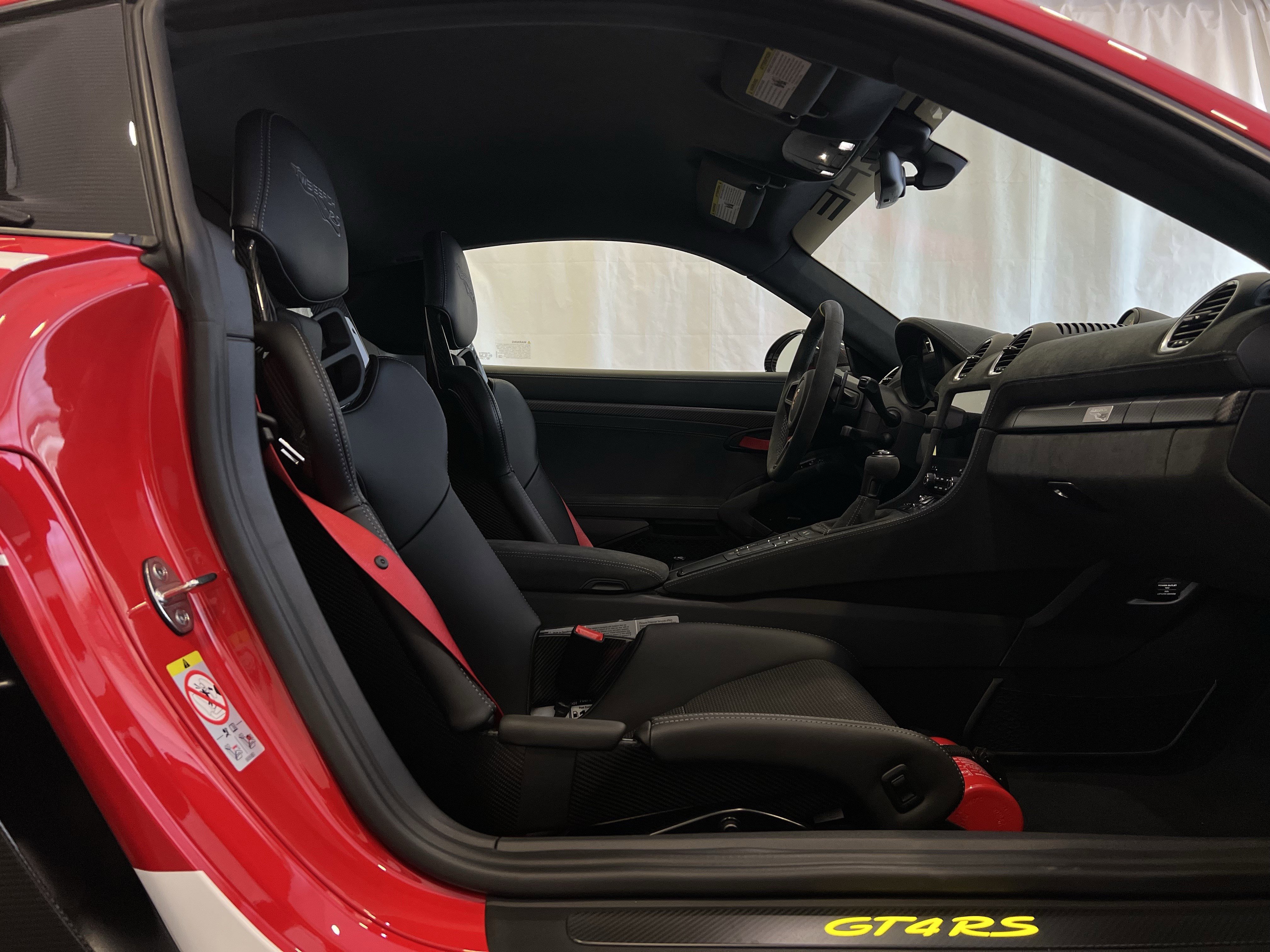 Used 2025 Porsche 718 Cayman GT4 RS image 16