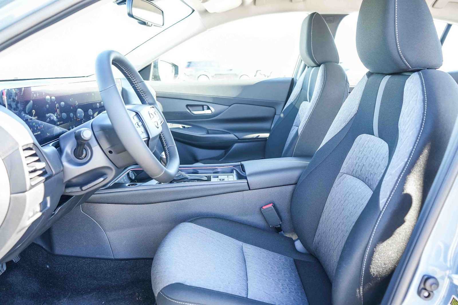New 2026 Nissan Sentra SV w/ SV Convenience Package FWD image 19
