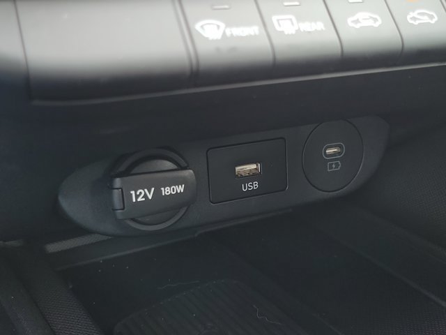 Used 2026 Hyundai Elantra Sport FWD image 27