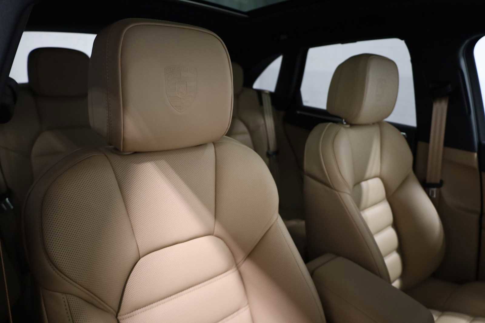 New 2026 Porsche Macan image 22