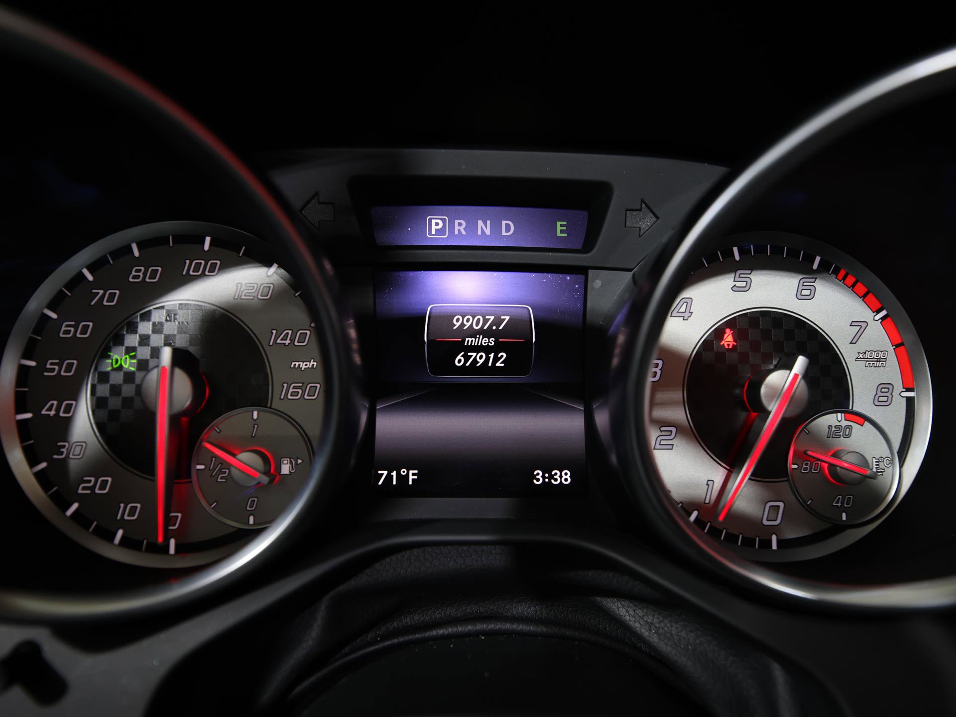 Used 2015 Mercedes-Benz SLK 250 image 18