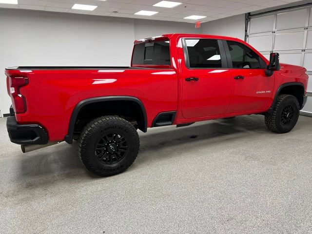 Used 2024 Chevrolet Silverado 2500 ZR2 w/ Technology Package AWD/4WD image 11