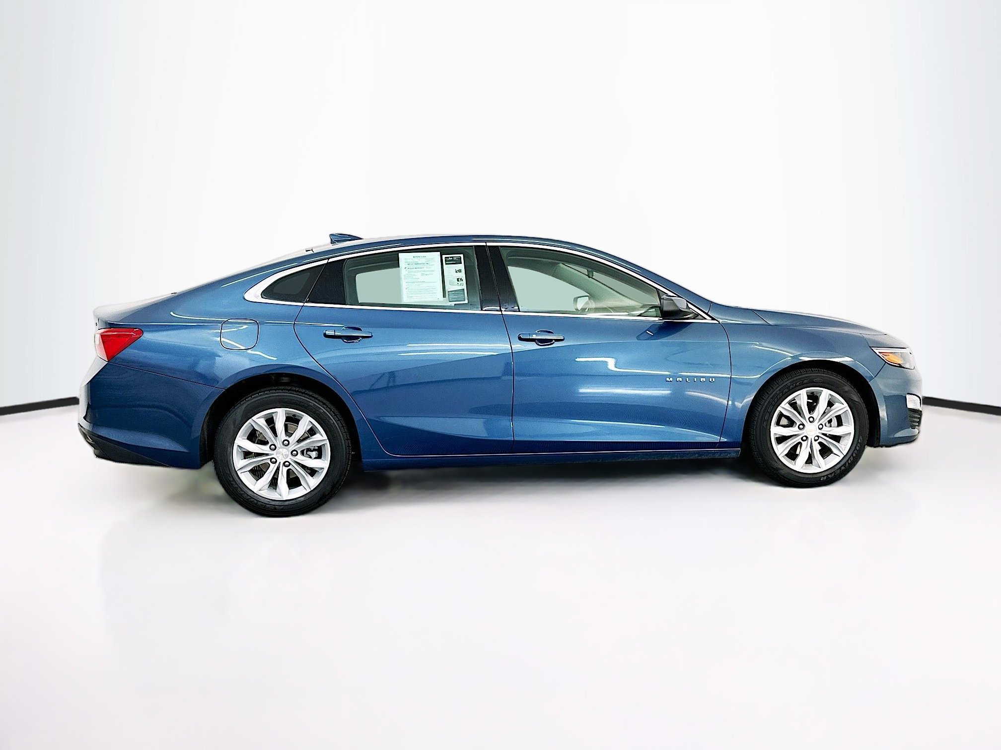 Used 2024 Chevrolet Malibu LT image 10