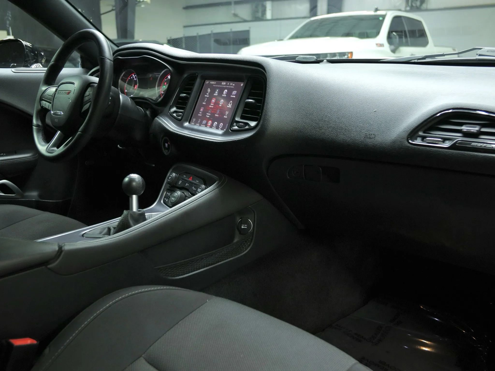 Used 2016 Dodge Challenger R/T image 38