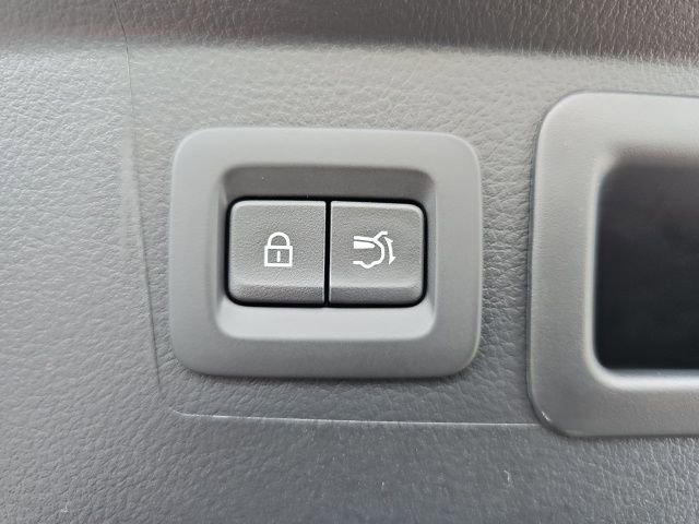 New 2026 MAZDA CX-50 AWD 2.5 Hybrid w/ Cargo Package image 18