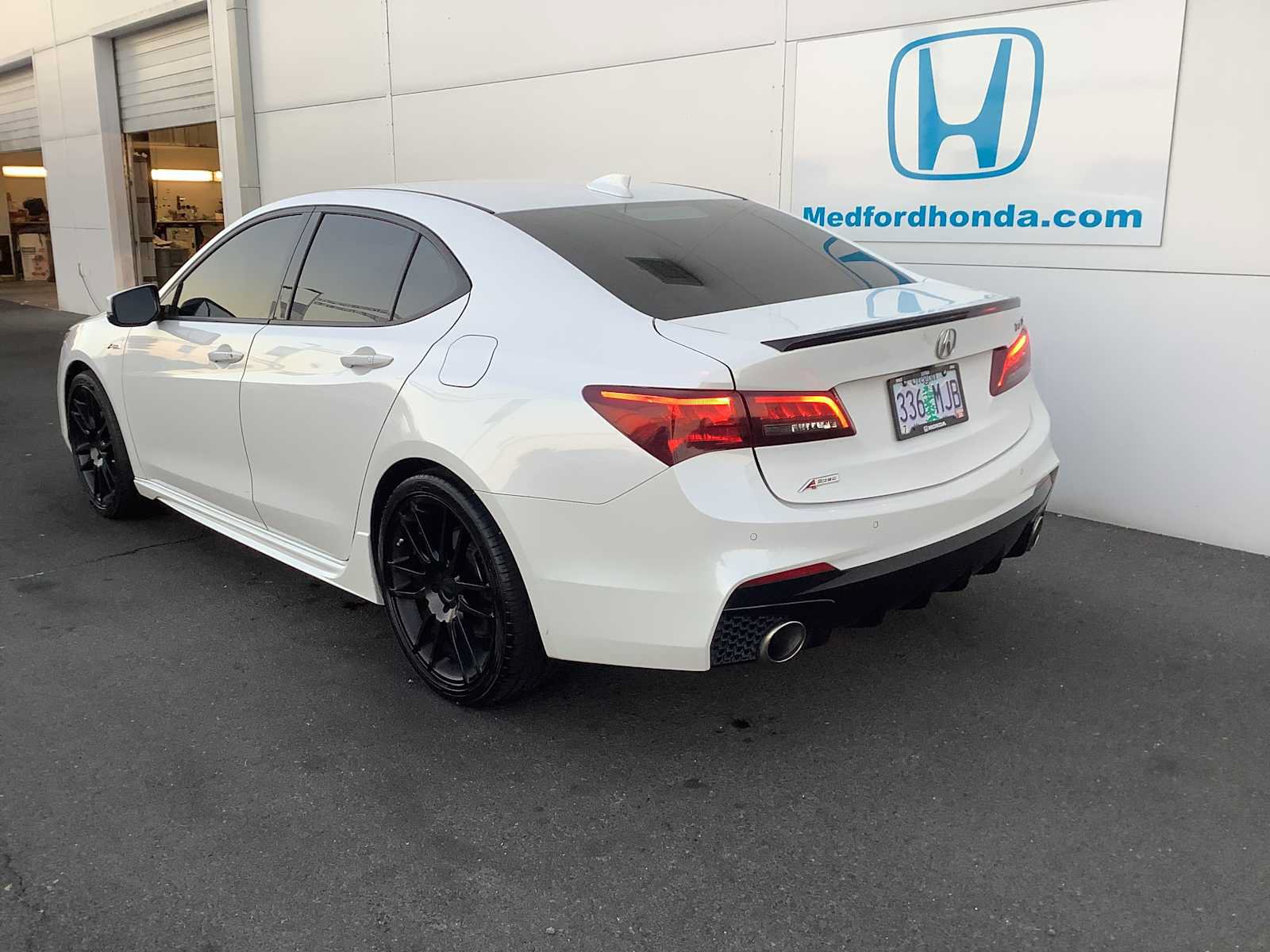 Used 2020 Acura TLX w/ Technology & A-SPEC Package FWD image 4