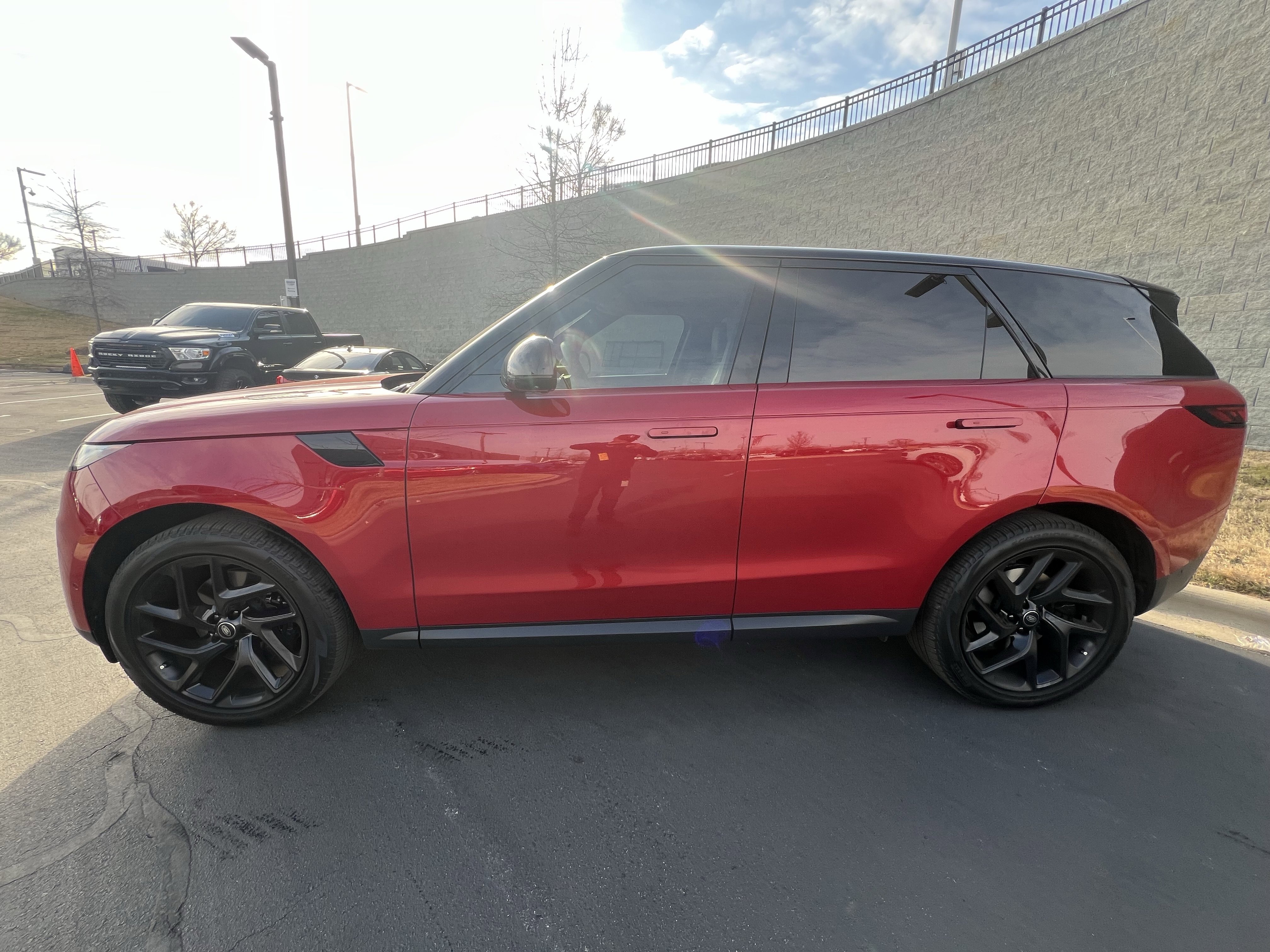 Certified 2023 Land Rover Range Rover Sport SE image 4