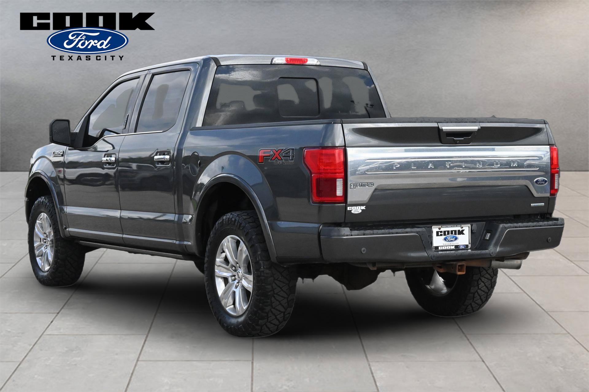 Used 2018 Ford F150 Platinum w/ Equipment Group 701A Luxury AWD/4WD image 4