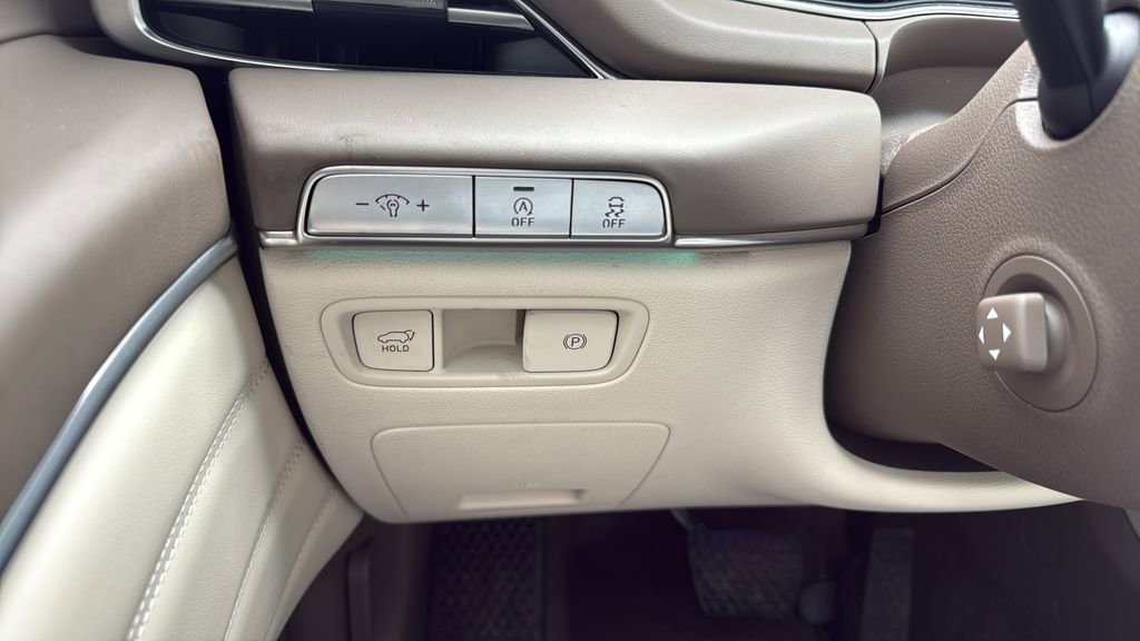 Used 2023 Genesis GV80 2.5T w/ Prestige Package image 19