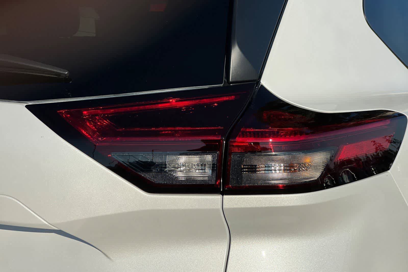 New 2026 Nissan Rogue SV AWD/4WD image 34